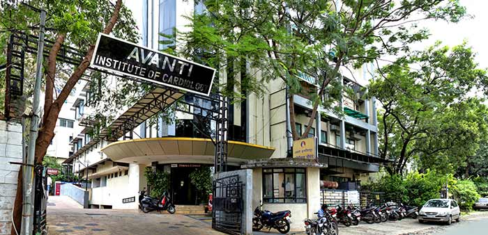 uma placa num pr&eacute;dio