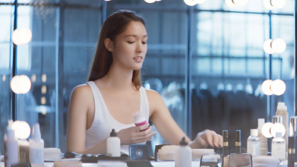 Imagem de v&iacute;deo da escova de limpeza facial VisaPure Mini